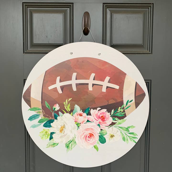 Cintre de porte floral de football 23" pour la vente par Birch and Boulder LLC