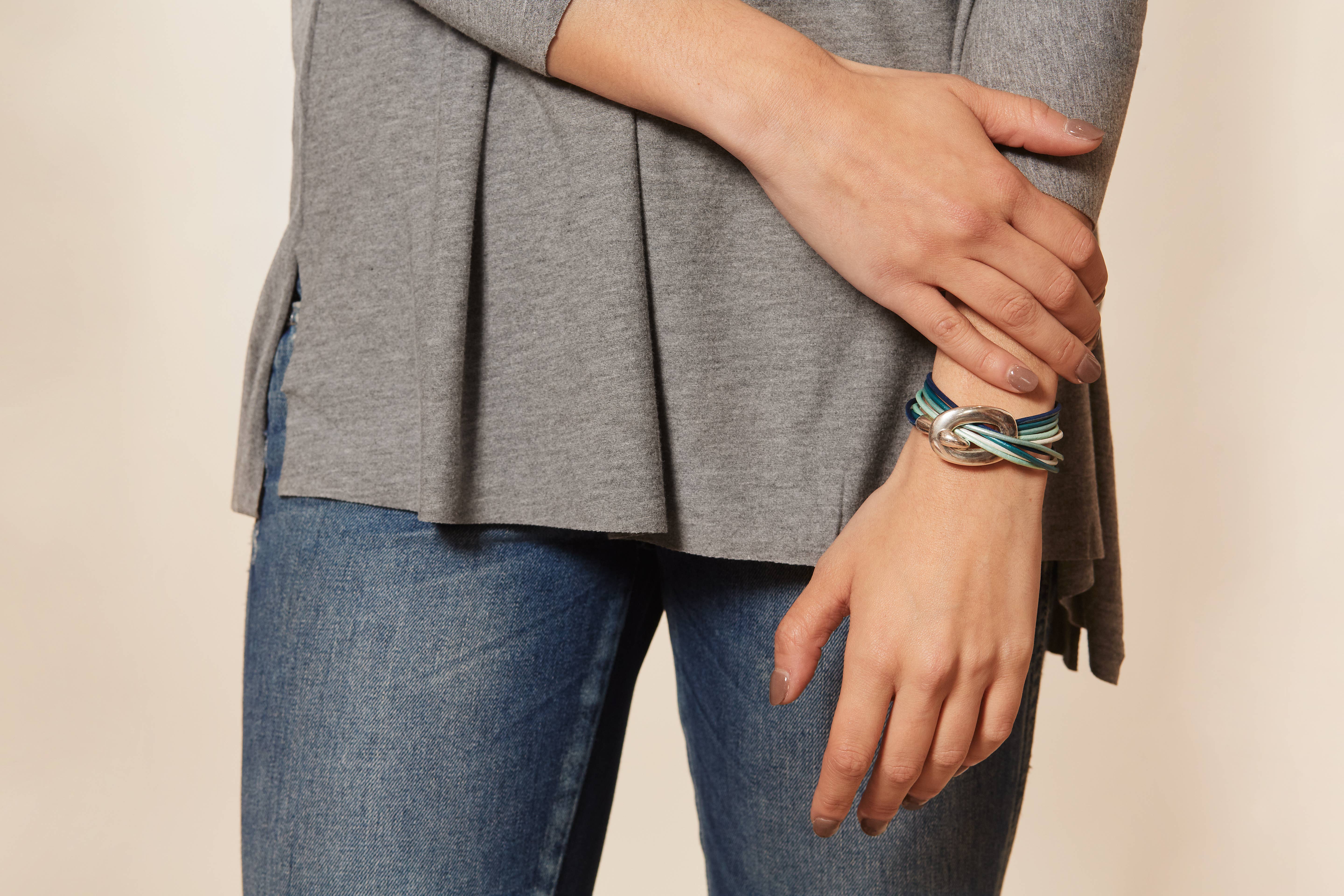 Diana Kauffman Designs - Vendita all'ingrosso Bracciale a polsino - Braccialetto da gioco con gancio/Caduta libera/Argento1