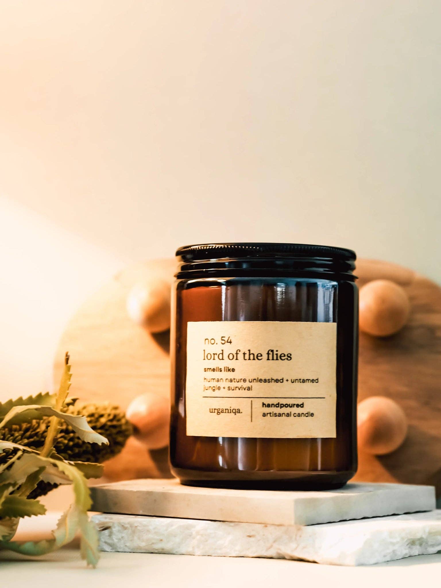 Urganiqa - Vendita all'ingrosso Candela in vasetto - Candela Profumata Ispirata alla Letteratura di "Il Signore delle Mosche"3