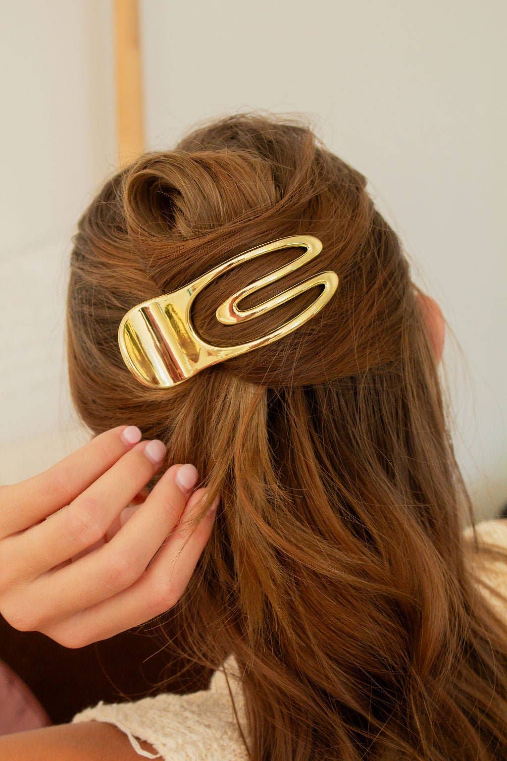 Shop Andi - Wholesale Hair Clip - Women's - Ember Flat Claw Clip1