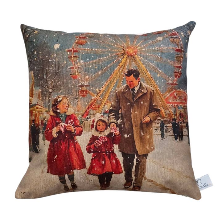 Lunaria Lab - Wholesale Throw/Decorative Pillow - 9-pack Vintage Christmas Family pillowcases1