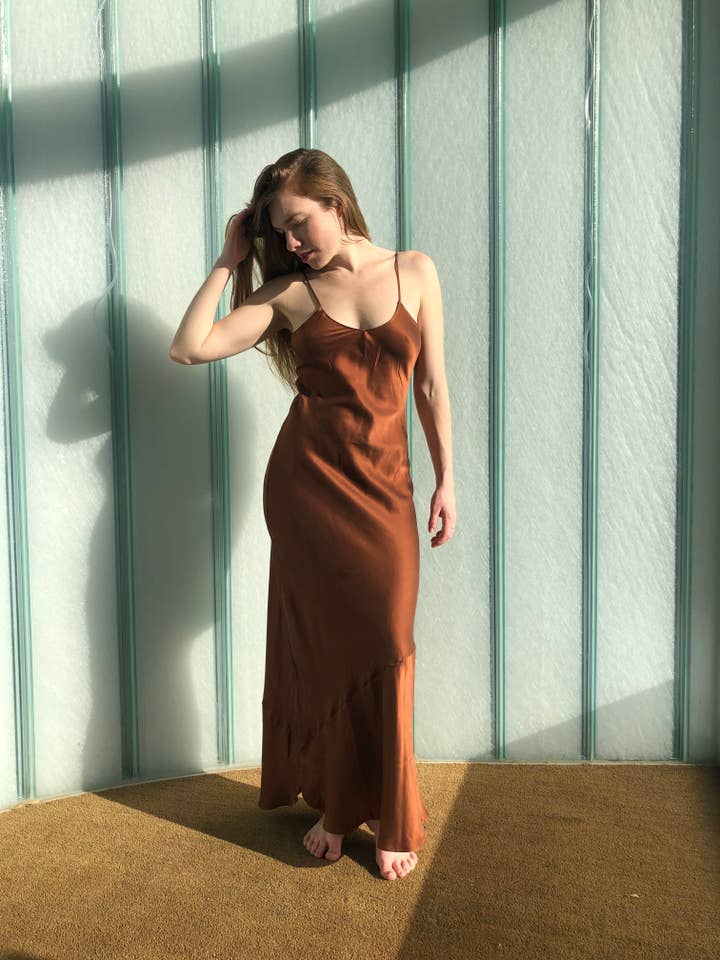 Ocean Prairie - Wholesale Dress - Women's - Floor Length Mulberry Silk Slip in Baby's-Breath