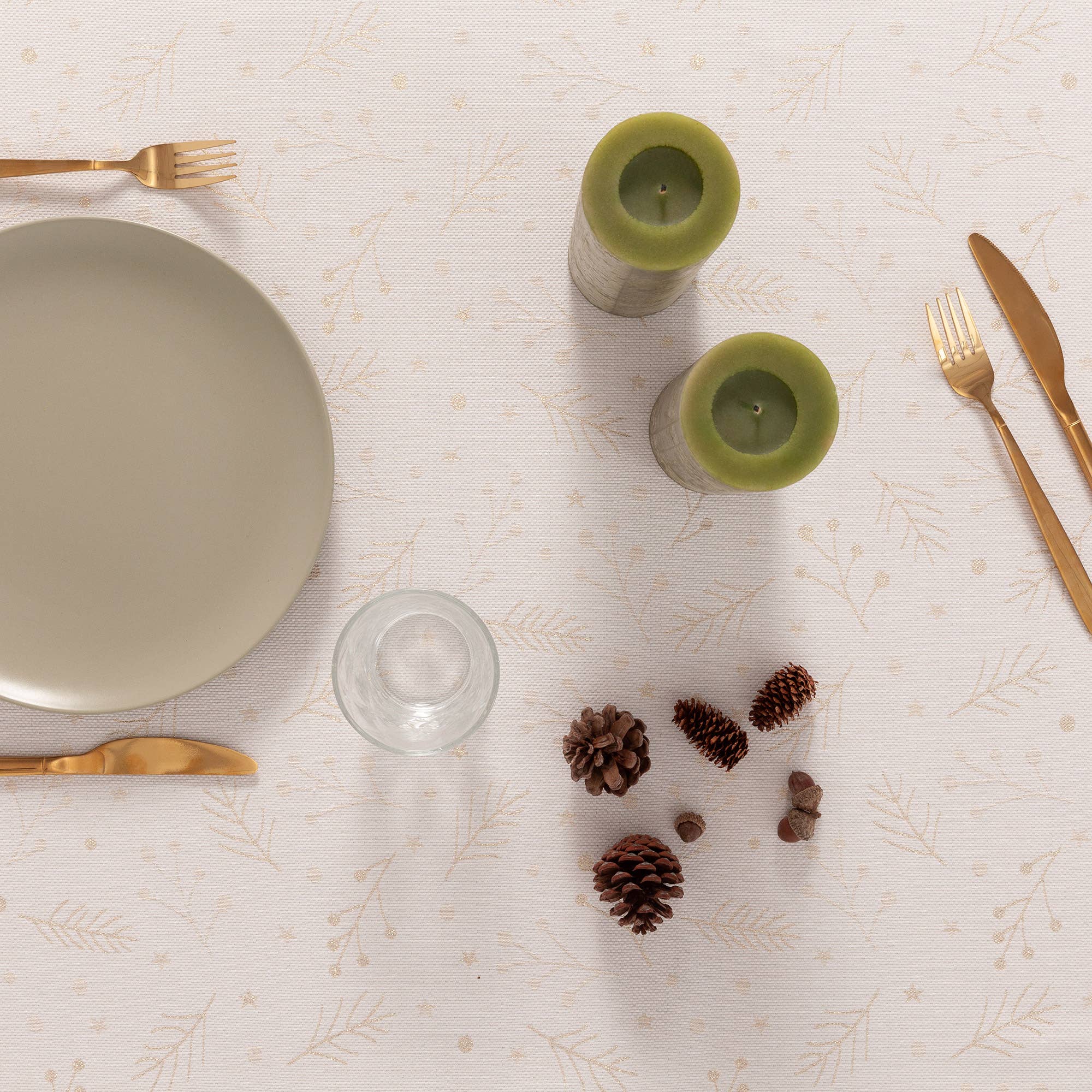 GAMUSI - Vente Nappes - Nappe de Noël en coton jacquard BERRIE5