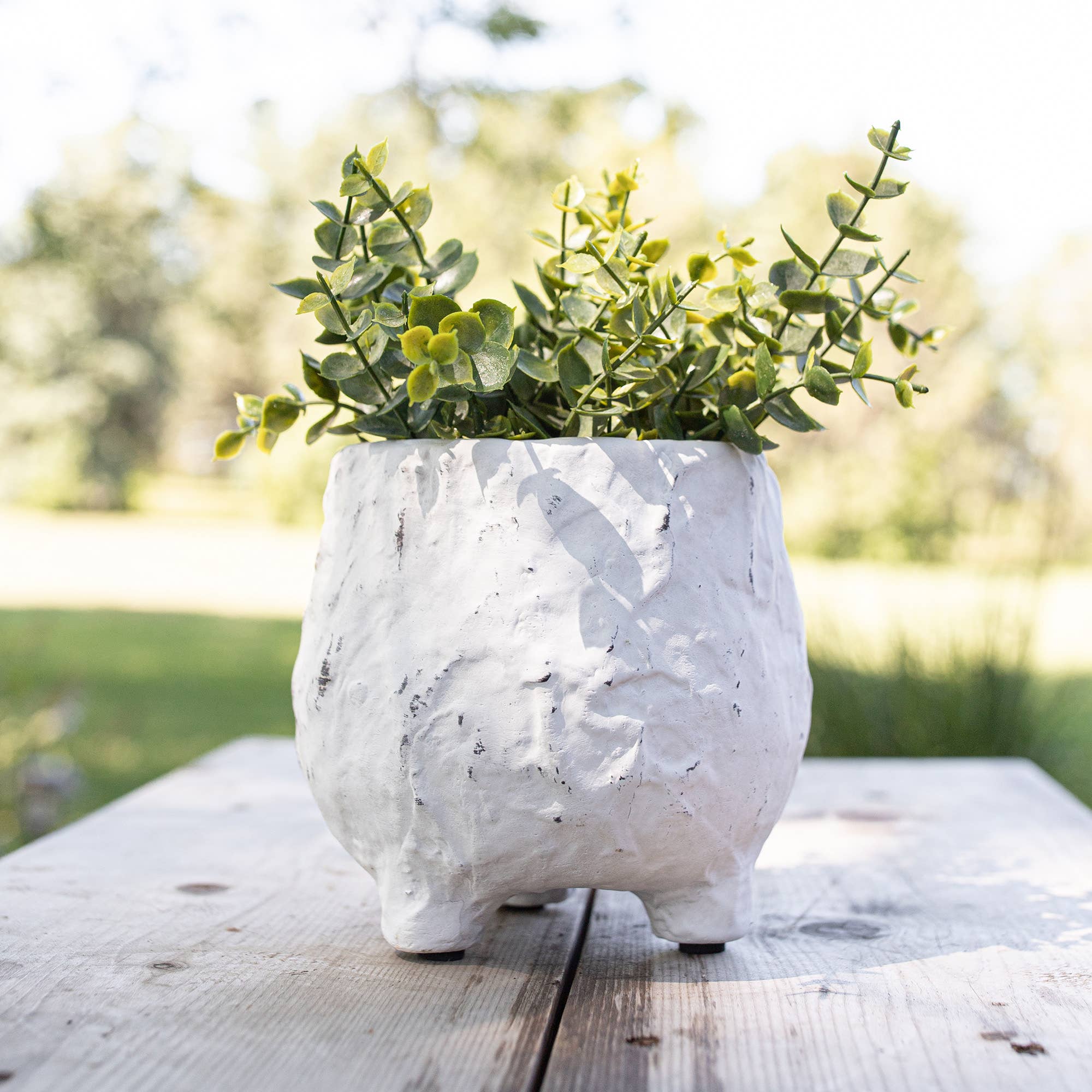 Foreside Home & Garden - Wholesale Plant Pot - Ambrosine Distressed Footed Garden Ceramic Planter Pot White