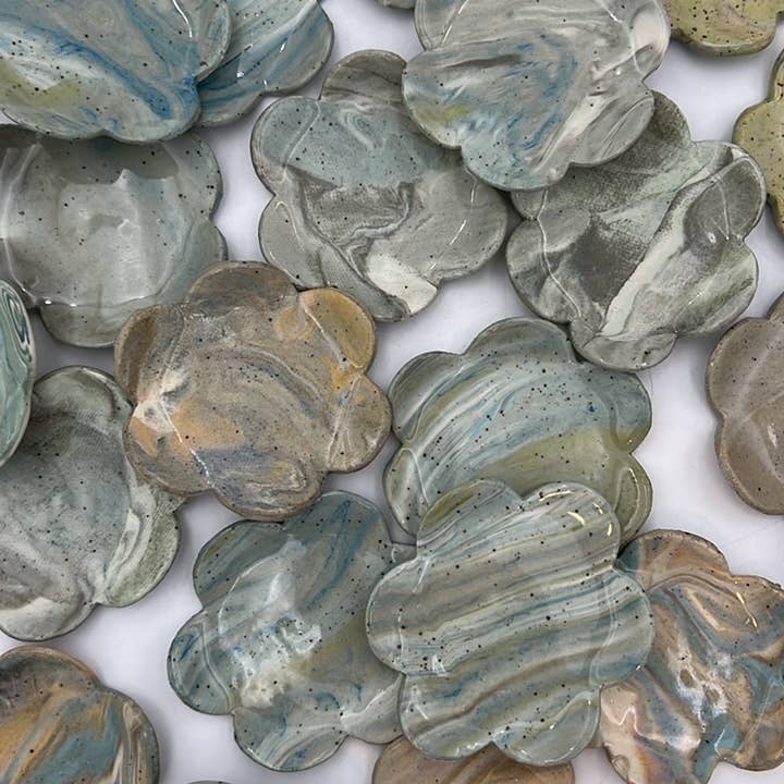 MVP STUDIO - Wholesale Jewelry Dish - Petal Plates4