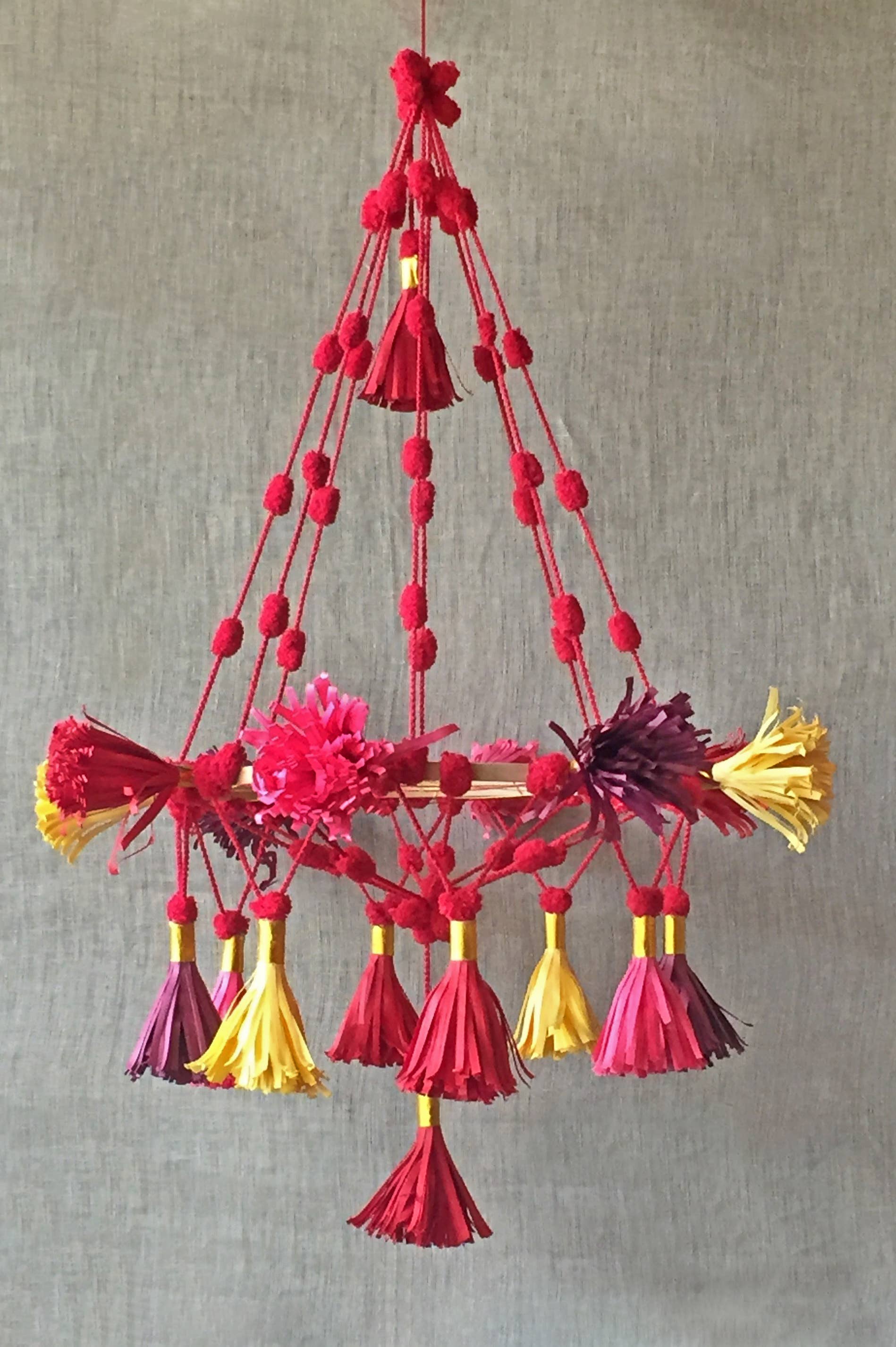 Parcel - Vendita all'ingrosso Lampadario/lampada a sospensione - Lampadario Folk (20 cm larghezza x 76 cm altezza)