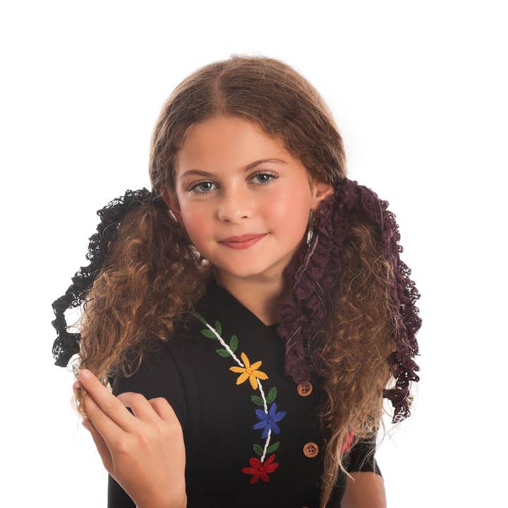 Porte-queue en dentelle à plis pour la vente par Heirlooms New York