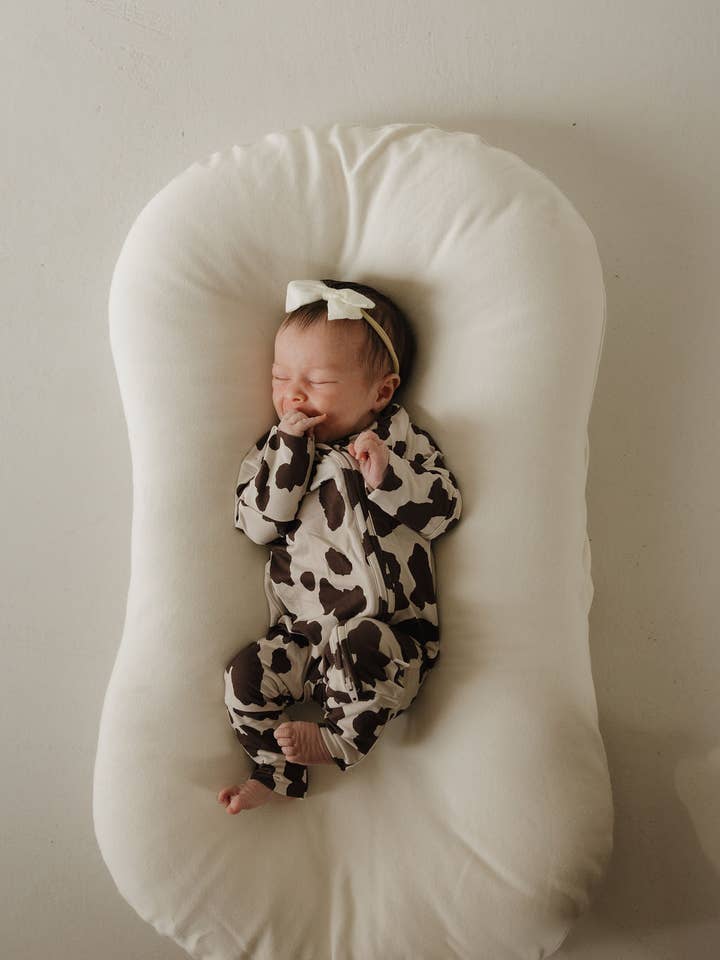 Pyjama zippé en bambou | Meuh ! pour la vente par Forever French Baby