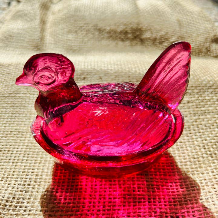 Kitchen One - Wholesale Decorative Plate/Dish/Bowl - Nesting Hen Bowl - MAGENTA | Hand Blown Glass3