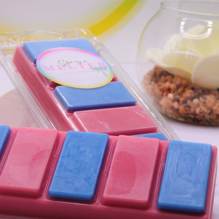 Bébé Bathtime pour la vente par The Three Teddies