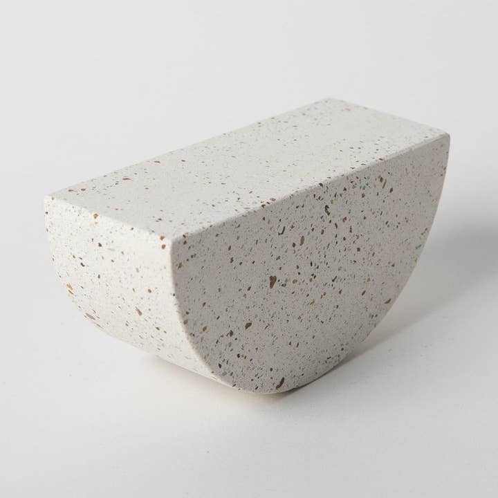 Table Totter | White Terrazzo for wholesale by pretti.cool