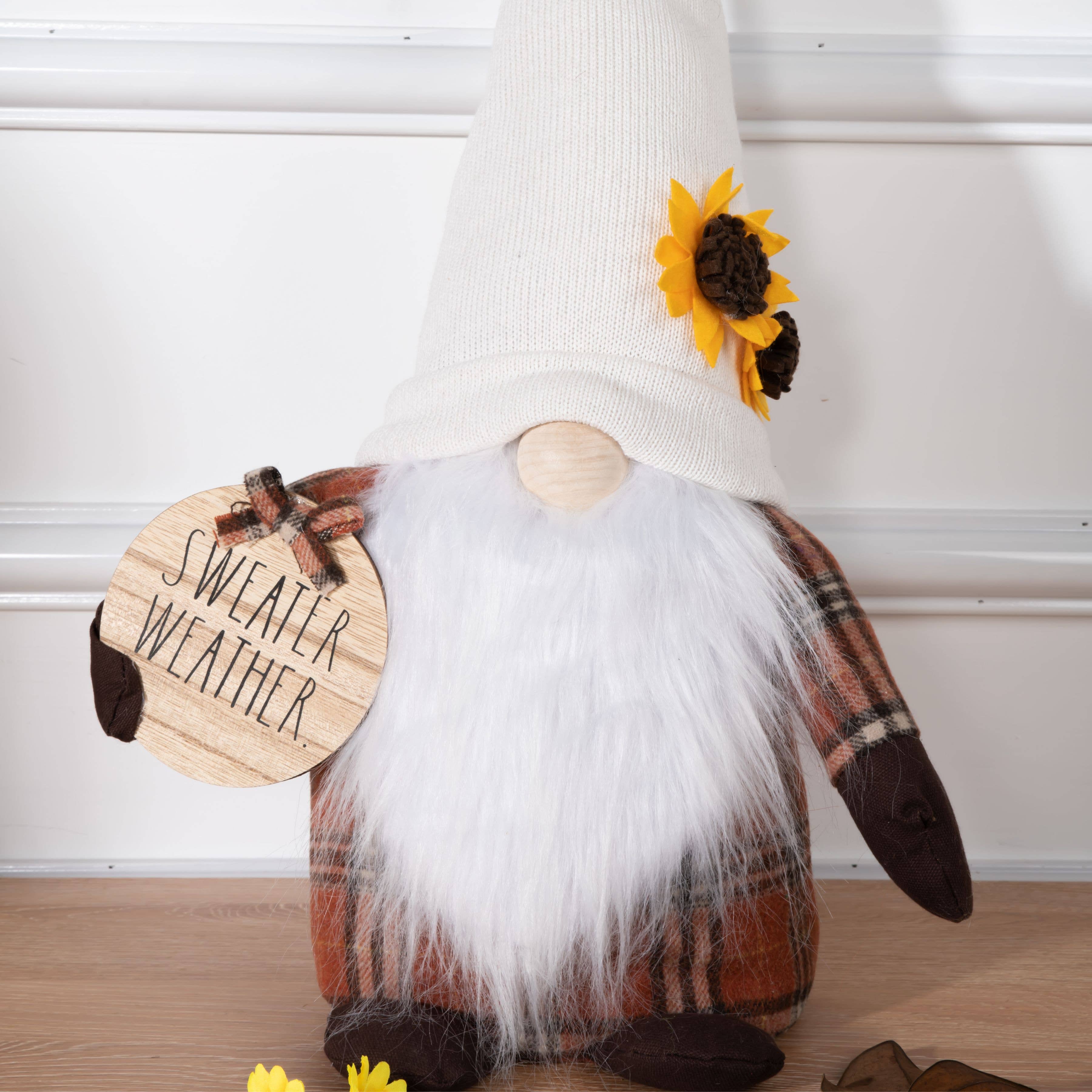 DesignStyles Home - Vente Décorations de table - Rae Dunn « Temps de Pull » Gnome en Peluche d'Automne1
