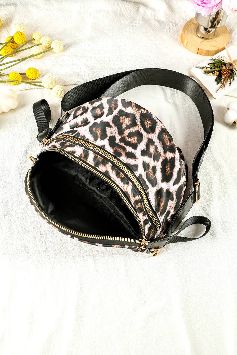 Suhkasana - Wholesale Crossbody Bag - Women's - Camo Print Crossbody Shoulder Bag with Gold Chain Detail33