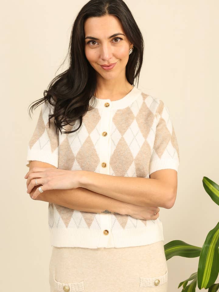 Short-Sleeve Diamond Cardigan – The Retro-Chic Summer for wholesale by DIX-ONZE