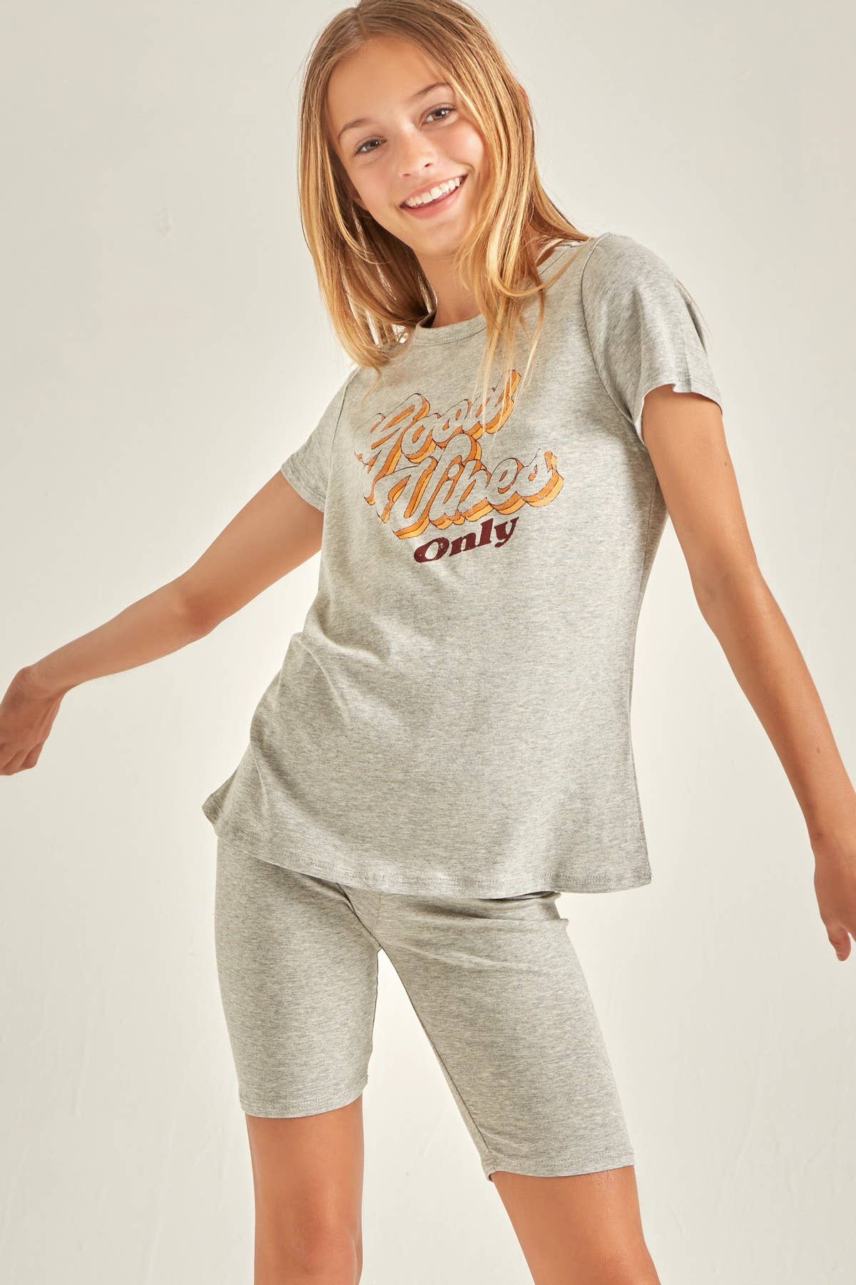 Good Girl - Vendita all'ingrosso Completo top e pantaloncini - Bambini - Good Vibes Only Graphic Tee e pantaloncini da motociclista5