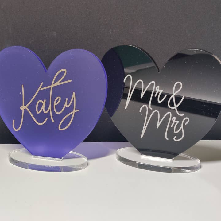 Placca a cuore e supporto per la vendita all'ingrosso da parte di Wheelie Crafty