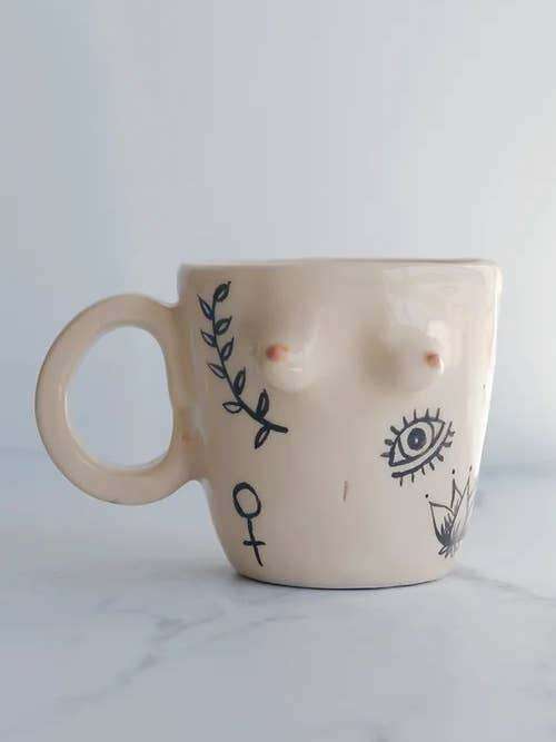 Alfonsina Mug With Tattoos for wholesale by Vivas Ceramica