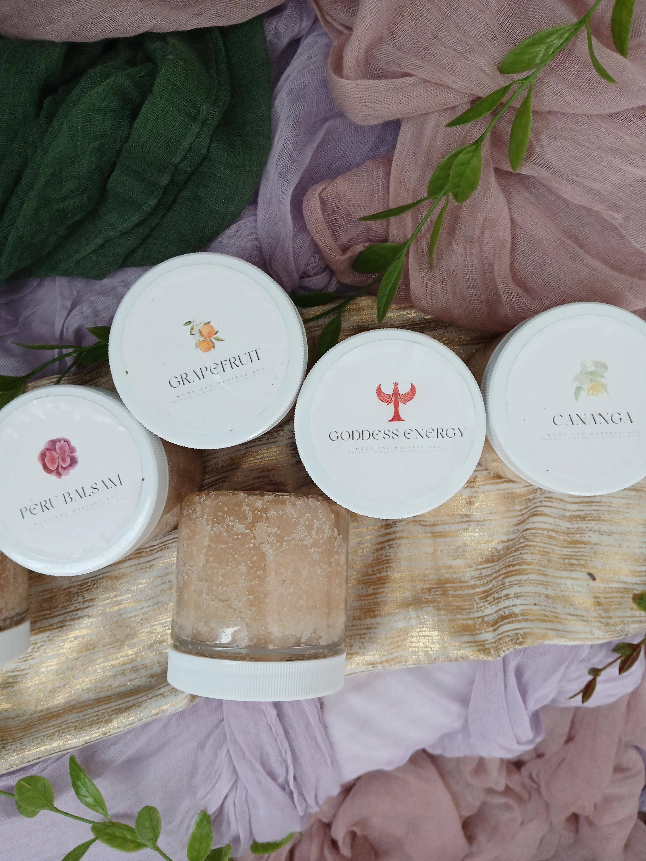 moon and mantras - Vente Gommage/exfoliant pour le corps - Gommages au sucre de canne biologique avec cristaux de guérison2