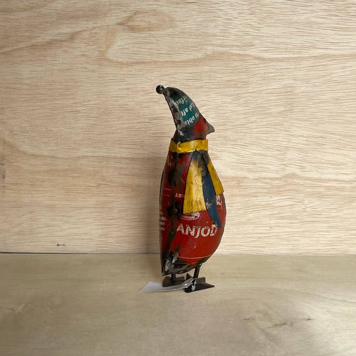 Everyday Artifact - Wholesale Sculpture - Penguin Large Recycled Metal Animals1