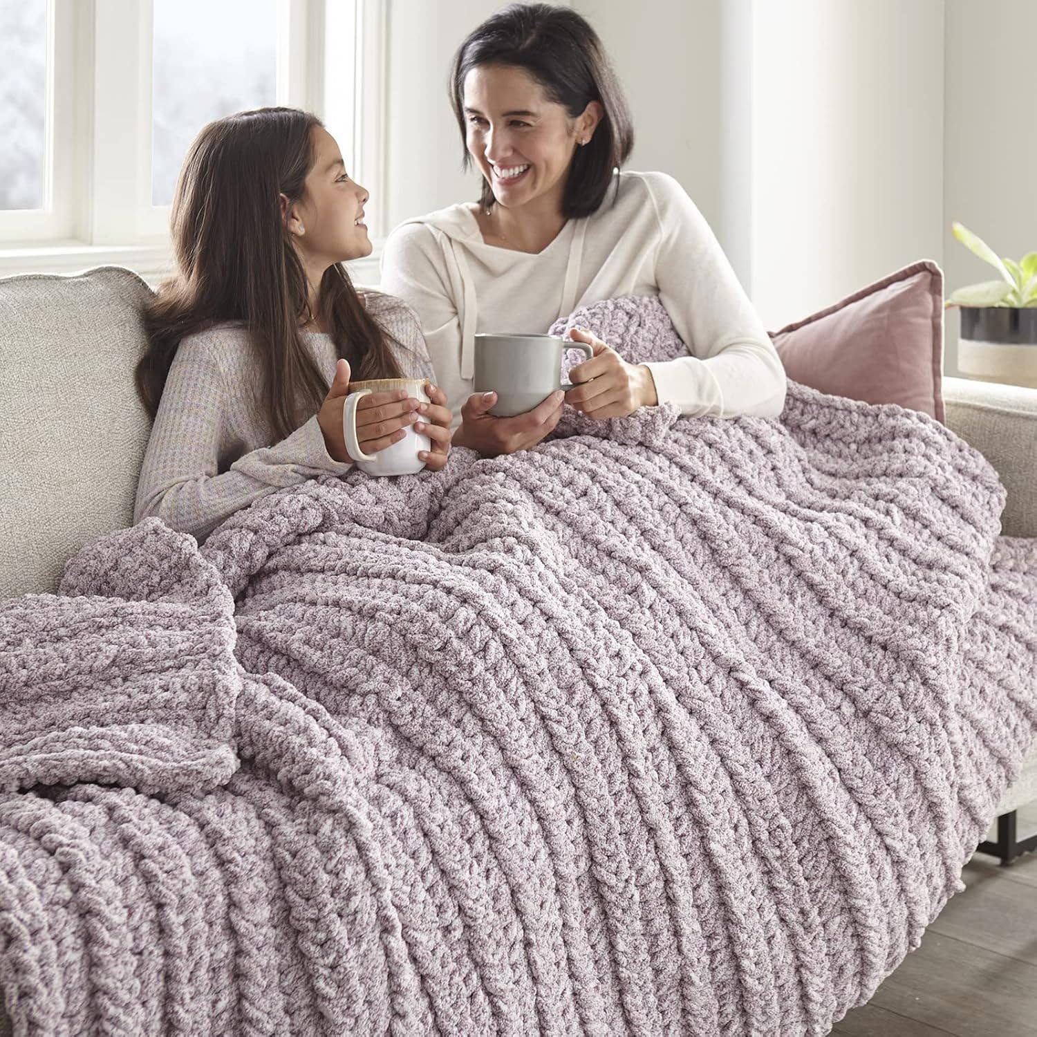 Crafted by Catherine - Wholesale Yarn - Chunky Heather Yarn | 7oz/200g | Super Bulky #6 | Pack of 41