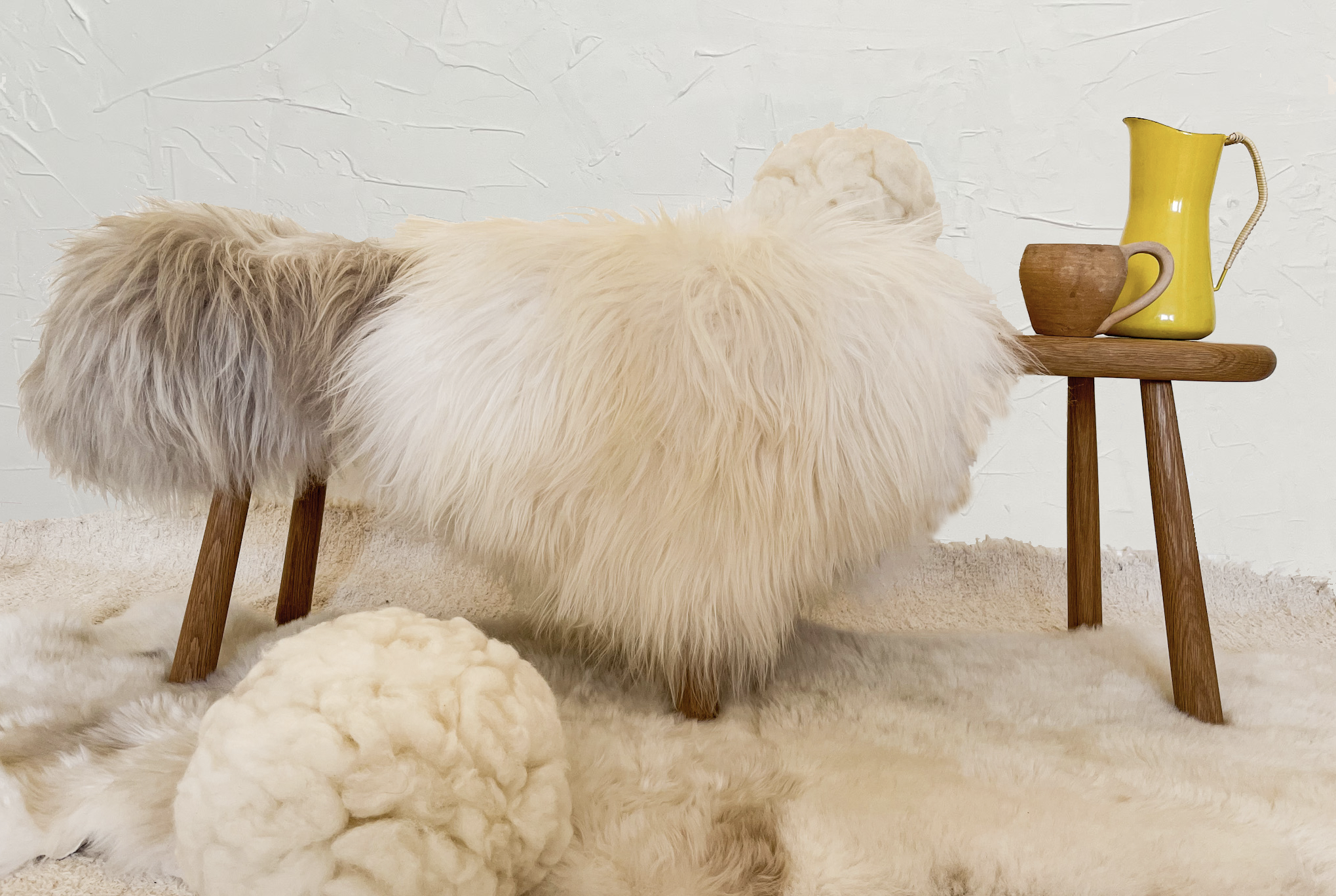 HoogaHooga - Wholesale Throw Blanket - Lottie Icelandic Sheepskin2