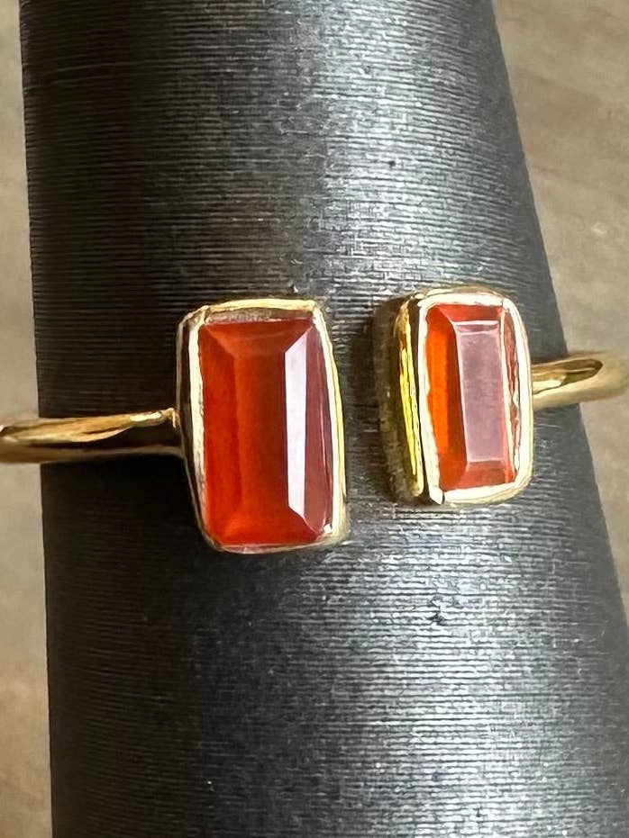 Double stone split ring - R125 for wholesale by Treisi