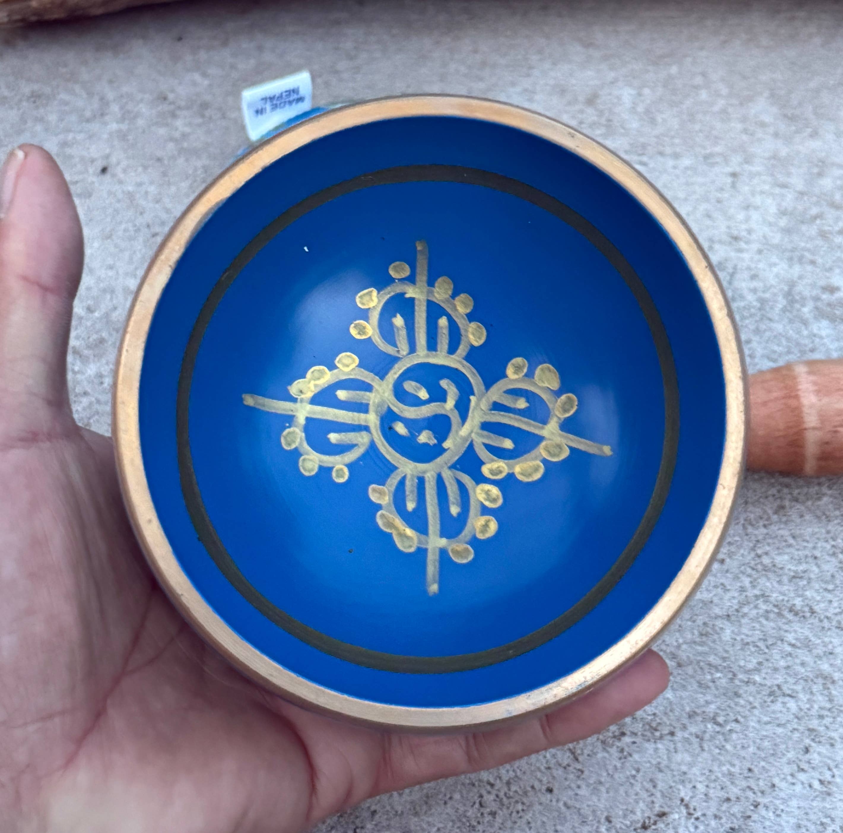 Lungta Imports - Wholesale Meditation Supplies - Singing Bowl Complete Set ~ 8 Lucky Symbols ~ For Meditation13