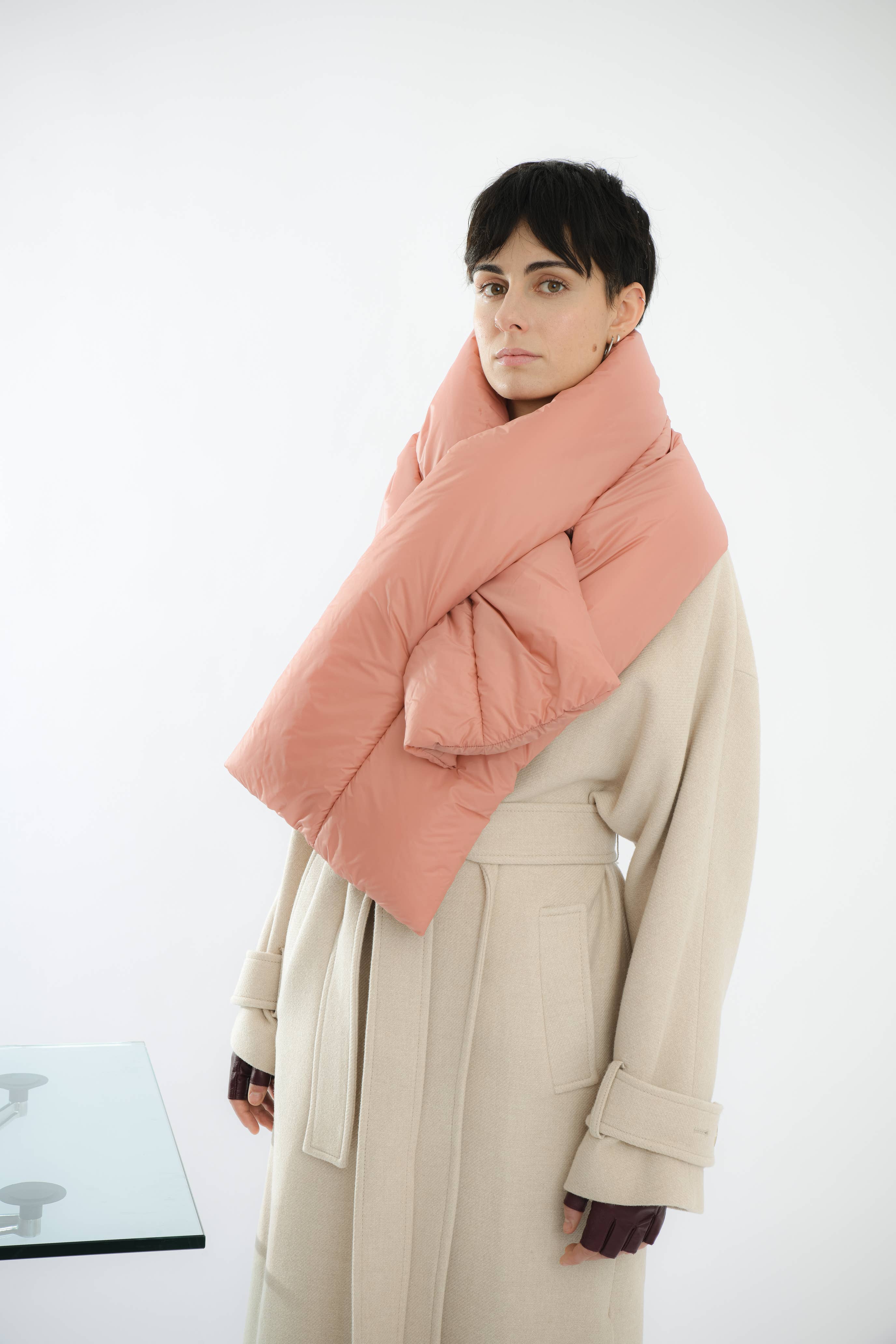 Abstract - Wholesale Scarf - Women's - Water-repellent recycled nylon padded scarf13