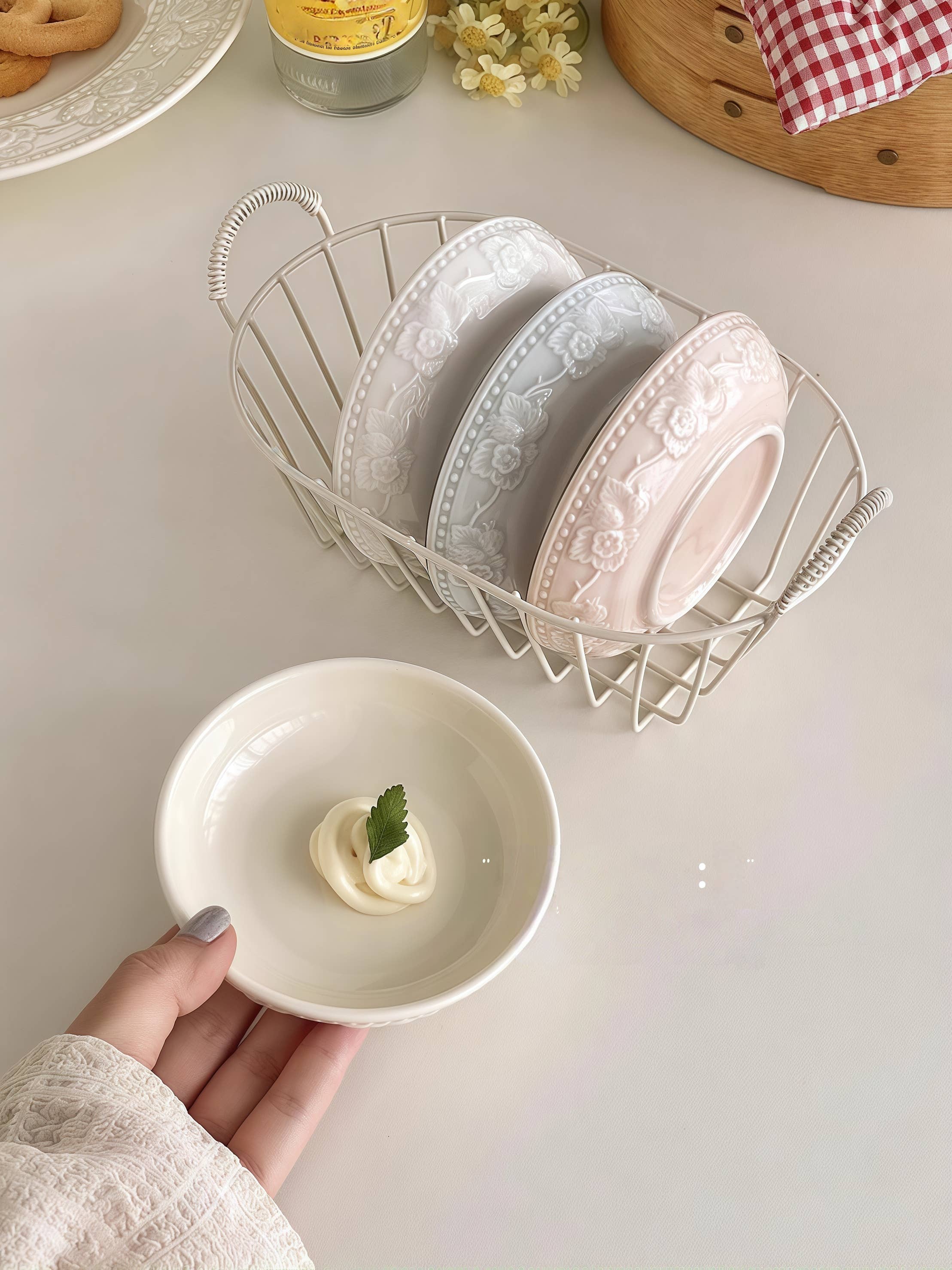 Otterware – Großhandel Schüssel – Geprägte Keramik-Mini-Schale mit Erdbeermotiv (4 Farben)6