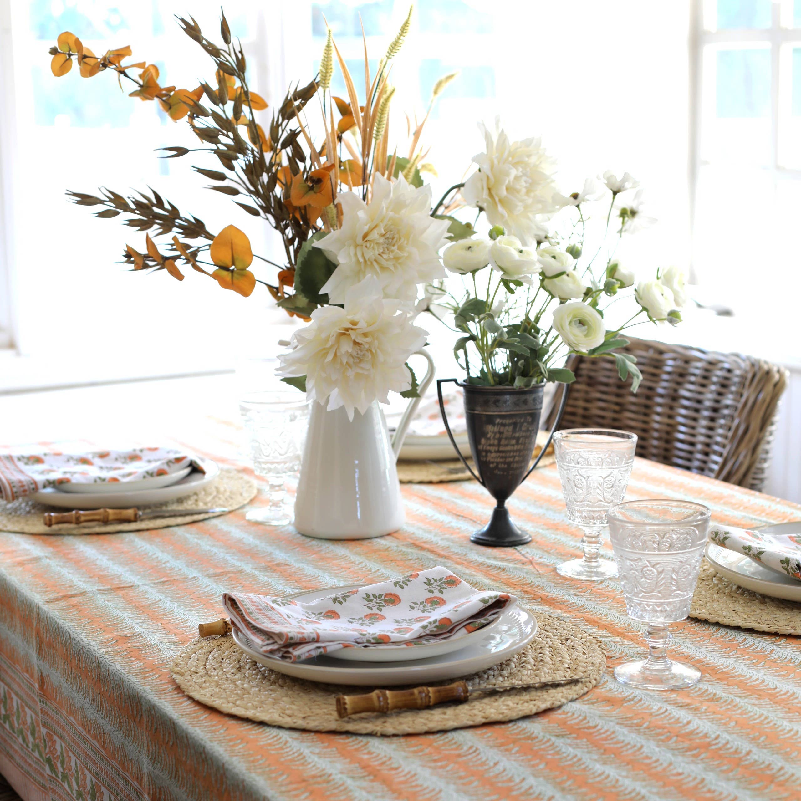 PACIFIC & ROSE TEXTILES - Wholesale Tablecloth - Tablecloth Tippit6