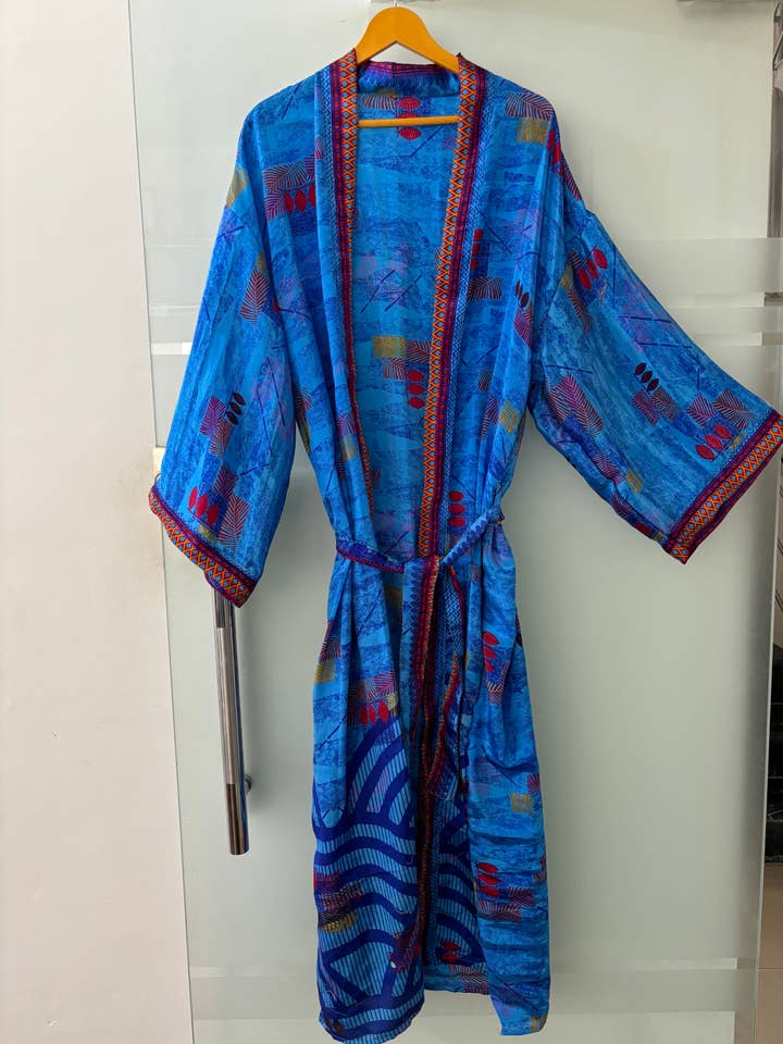 Meghcraft – wholesale Kimono – Women's – Recycled Silk kimonos for women - Body coverup4