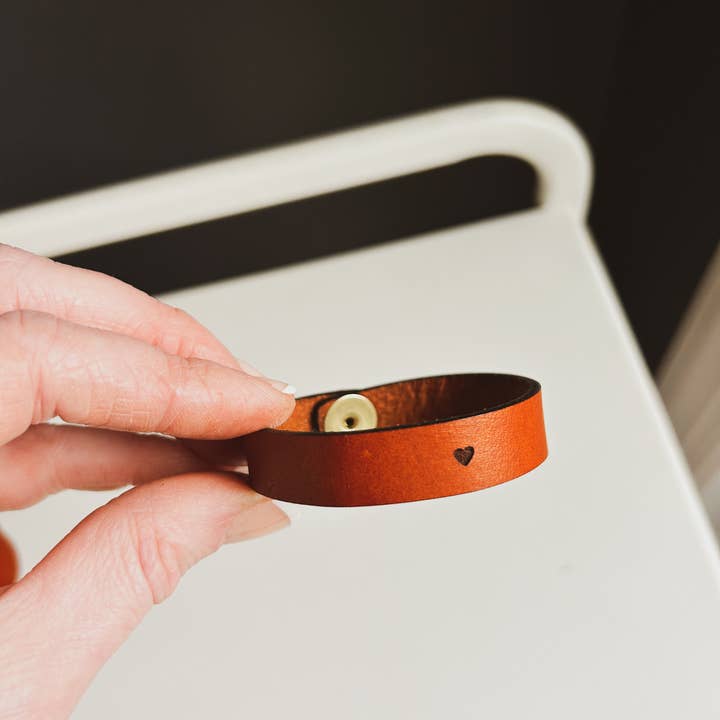 Left Grain - Wholesale Cuff Bracelet - Valentines Heart Leather Cuff Bracelet