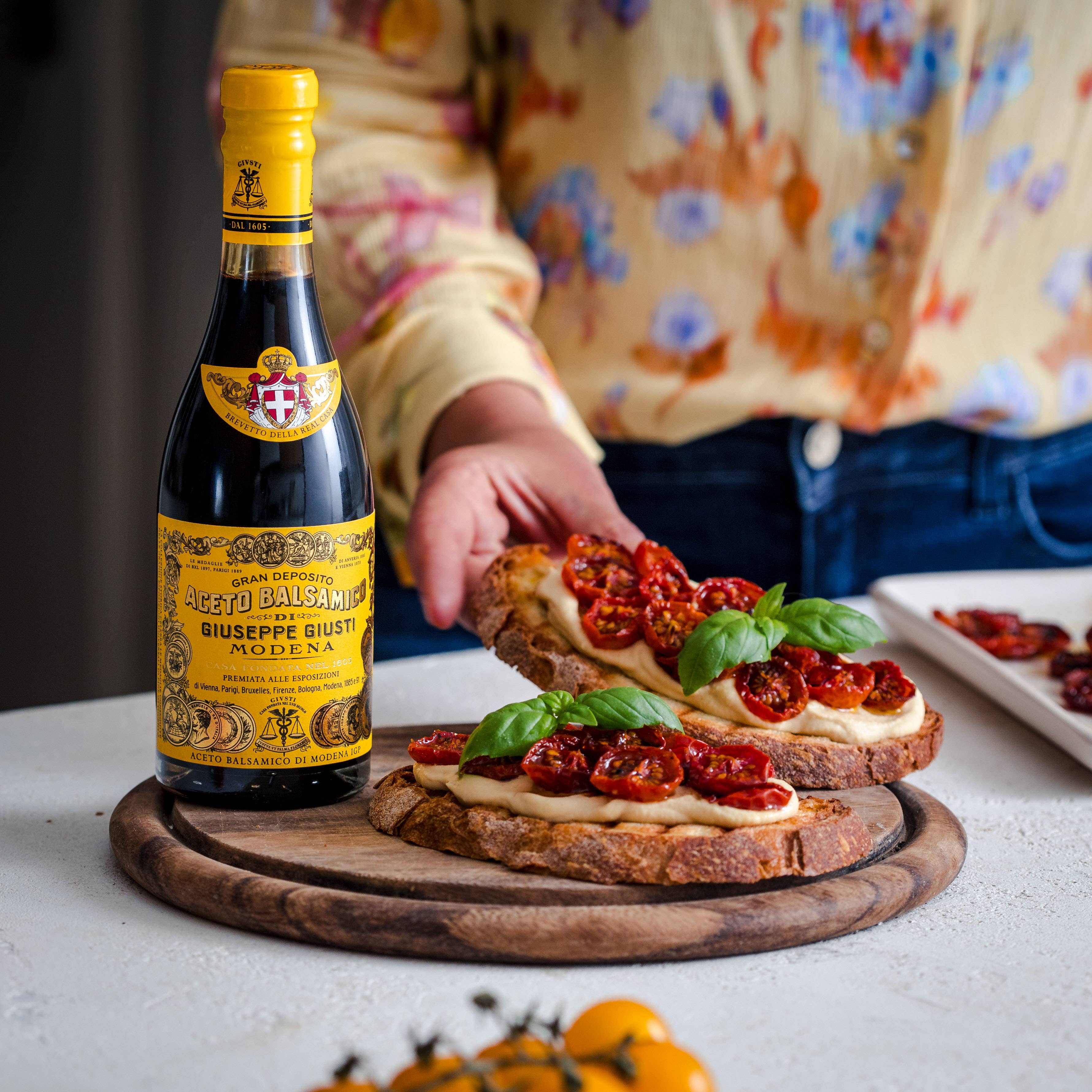 Giusti - Wholesale Vinegar - Historical Collection Of 5 Italian Balsamic Vinegars1