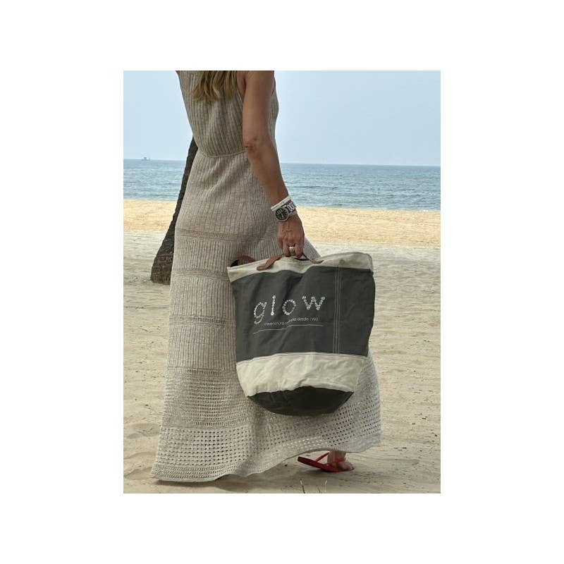 Casa Natura Design SL - Wholesale Beach Bag - Round Canvas Bag with Double Leather Handle and Zipper - PRESTON CHLOE3