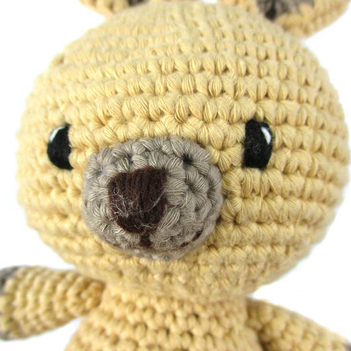 Paul and Lucy - Venta al por mayor Peluche - Niños y bebés - Juguete de ganchillo hecho a mano, Mini Karu, el canguro beige
