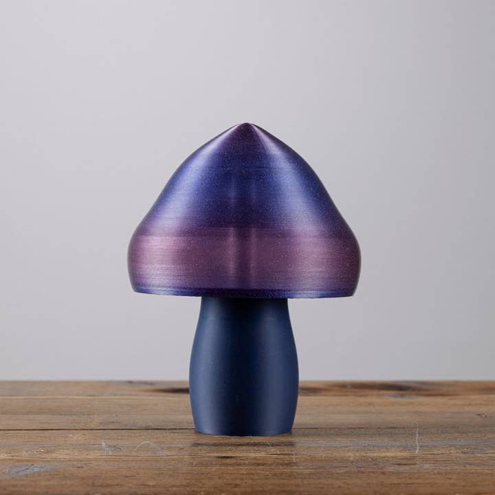 Lucine & Bastien - Wholesale Accent/Desk Lamp - FROSTED VOLVAIRE - The charm of a lamp inspired by the wonders of nature3