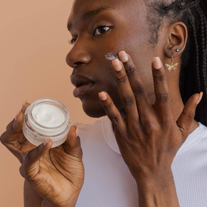 BKIND - Vente Crème hydratante pour le visage - Hydratant pour le visage Superfruit au bakuchiol3
