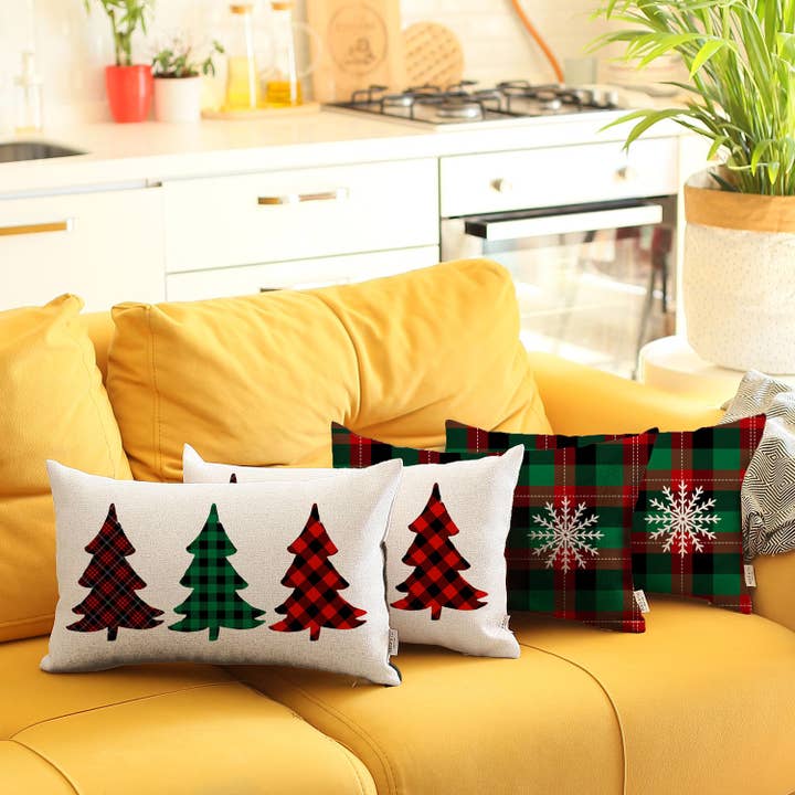 Decoratieve sierkussenset van 4 Lumb met kerstboom en plaid voor wholesale door MIKE & Co. NEW YORK