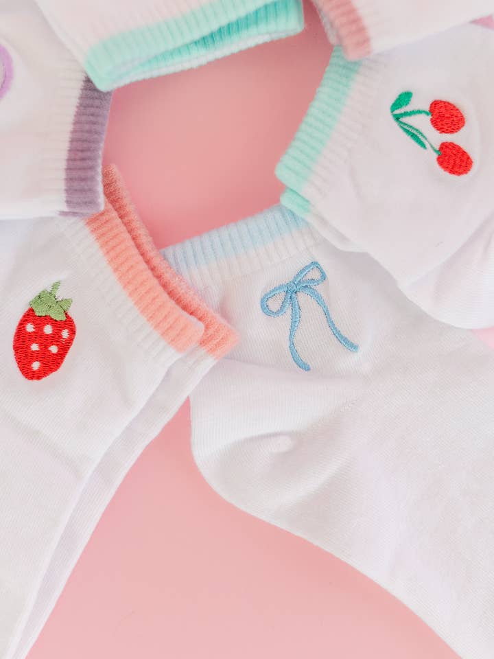 Rock Paper Scissors - Wholesale Socks - Women's - Women's Embroidered Ankle Socks