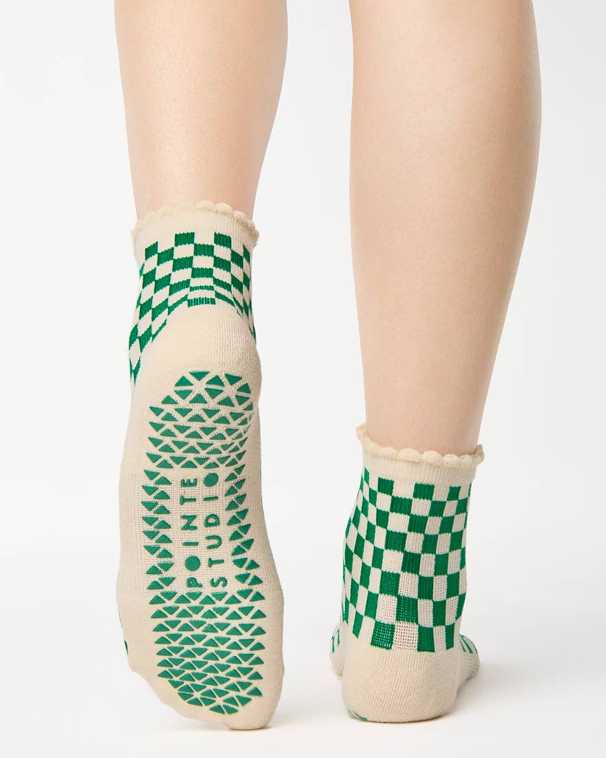 Pointe Studio – Großhandel Socken – Damen – Damen-Ankle-Socken Annie mit Anti-Rutsch-Griff aus Baumwollmischung für Pilates und Barre1