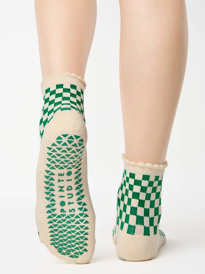 Pointe Studio – Großhandel Socken – Damen – Damen-Ankle-Socken Annie mit Anti-Rutsch-Griff aus Baumwollmischung für Pilates und Barre1