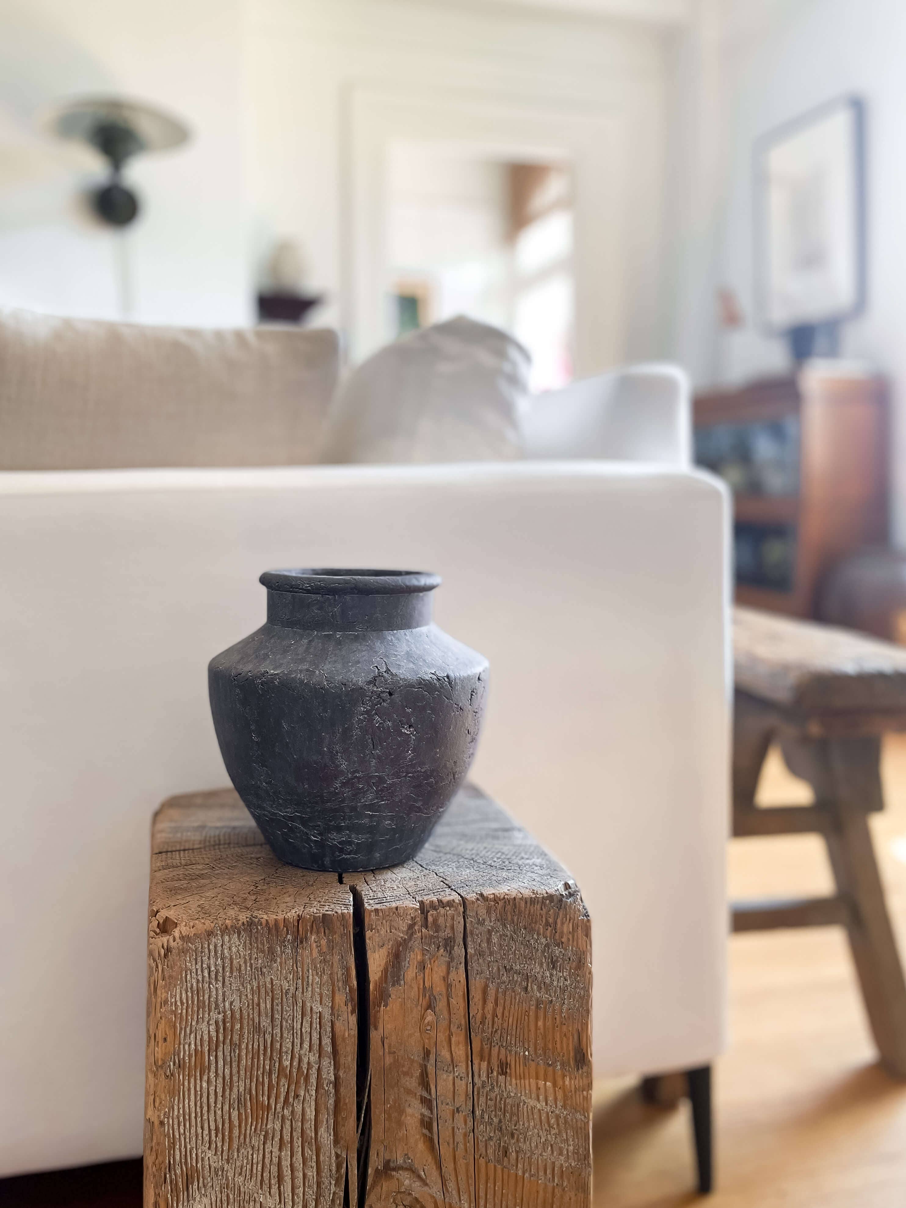 Hycroft Home Decor - Wholesale Vase - Senna Terracotta Vase – Flared Neck, Charcoal Finish2