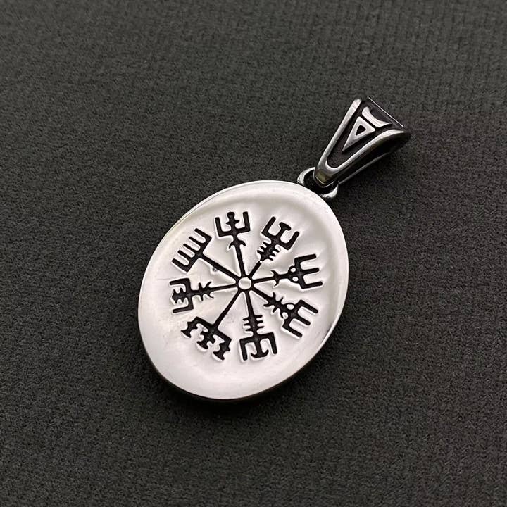 Mio Queena - Wholesale Craft supplies - Viking Crow Stainless Steel Pendant - MJ/MNP1