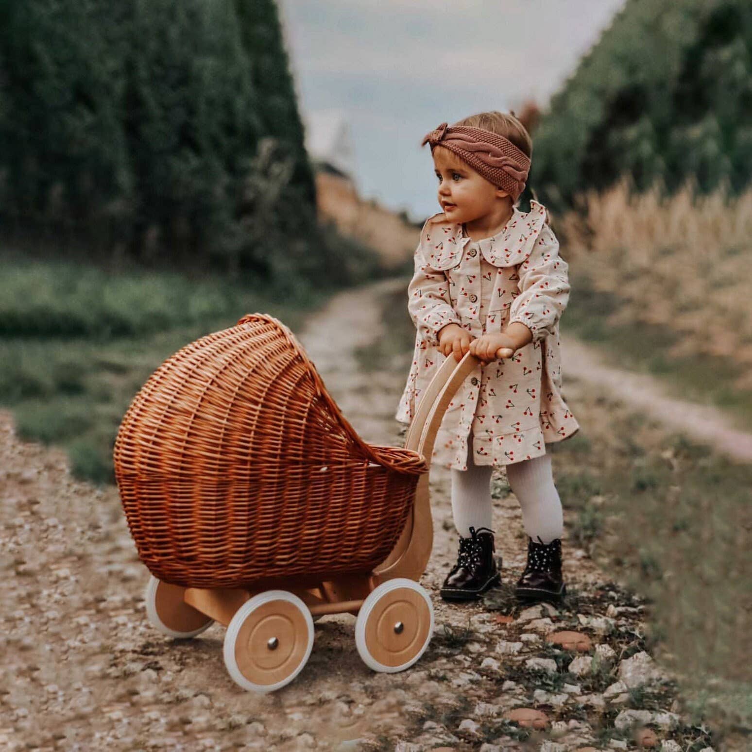 The Wicker Stories - Vente Accessoire de poupée – enfant - Poussette en osier pour poupée, landau naturel