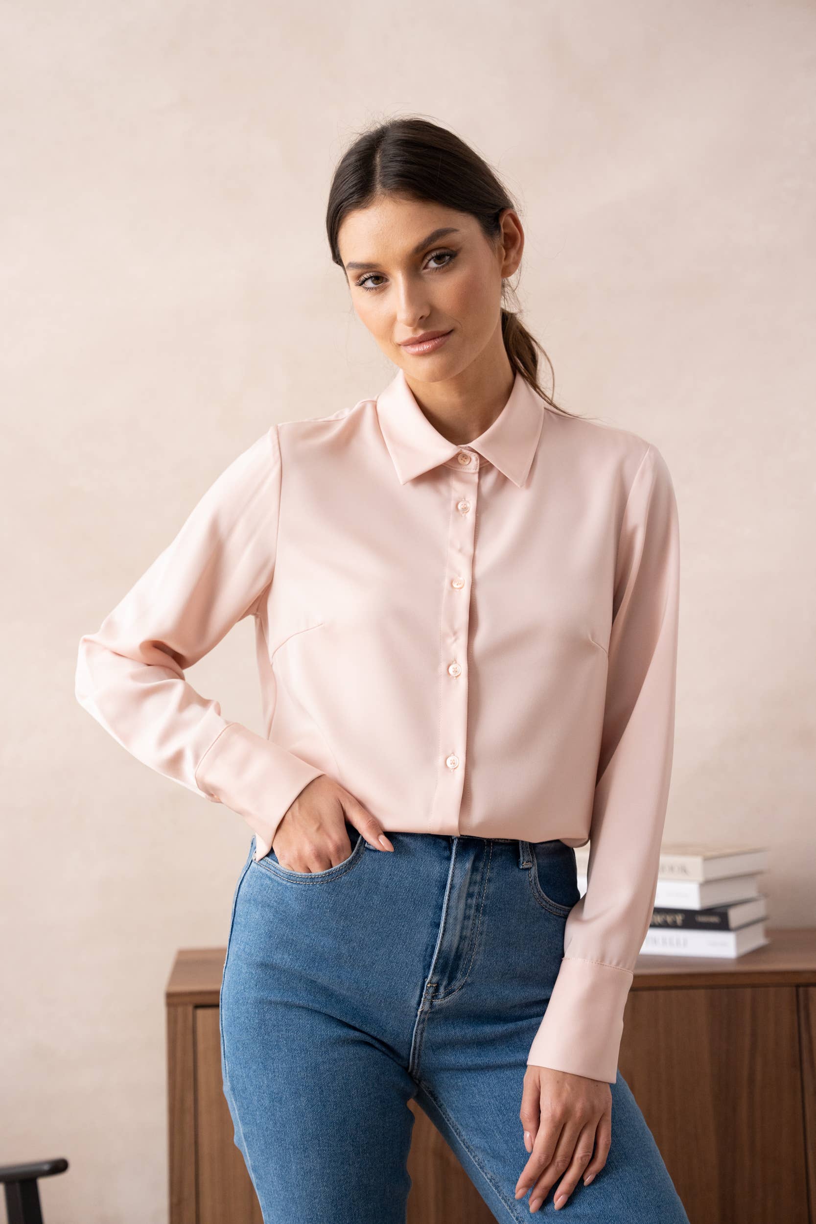 Attentif Paris - Wholesale Button Down Shirt - Women's - Satin shirt with classic notched collar53