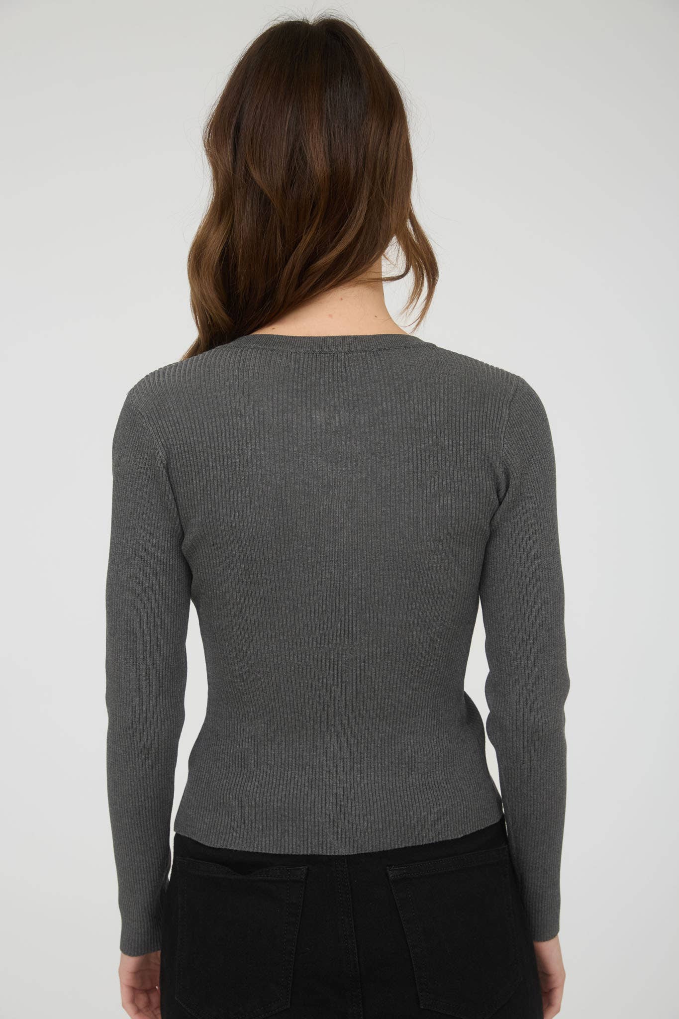 The Workshop Studio - Wholesale Cardigan - Women's - SNAP BUTTON DOWN ROUND NECK KNIT CARDIGAN36