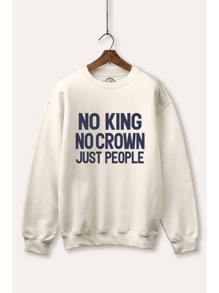VINTAGE POINT USA - Wholesale Graphic Sweatshirt - Women's - NO KING NO CROWN FLEECE GRAPHIC SWEATSHIRT1