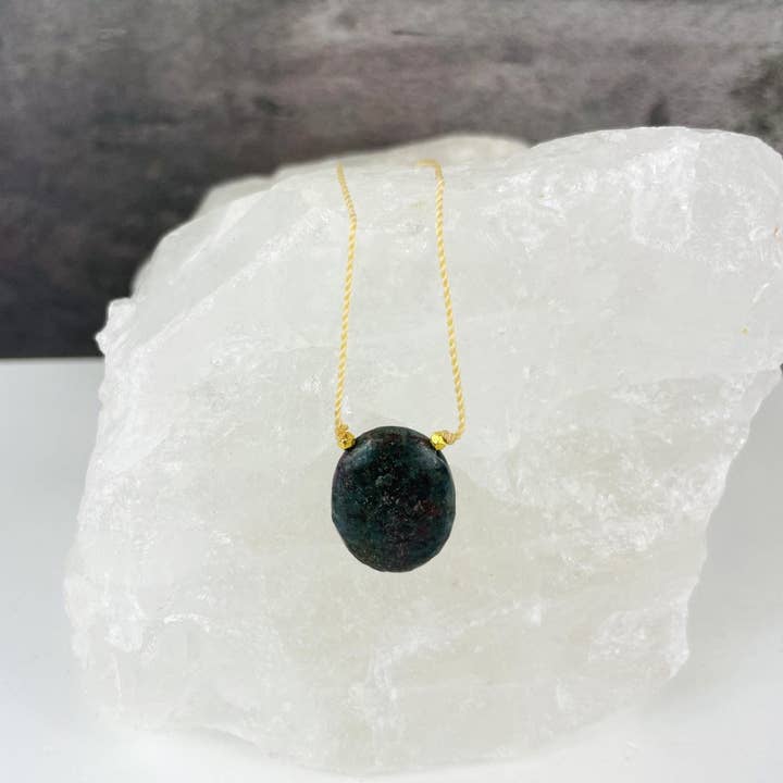 Rock Paradise - Wholesale Pendant/charm necklace - Worry Stone Necklace on Cord - Crystal Thumb Stone - Adjusta9