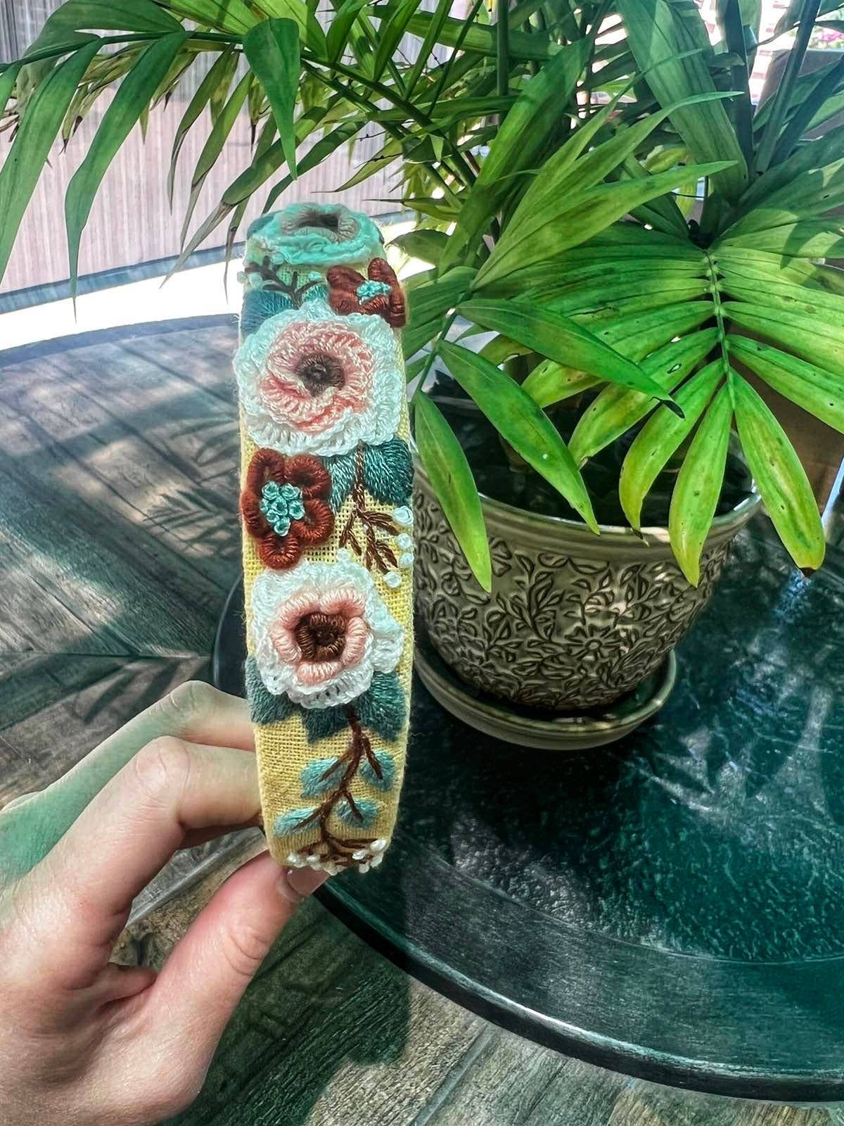 Quince Fables - Venta al por mayor Cinta para el pelo - Mujer - Diadema bordada con flores en 3D, Colección Amelia ✅3