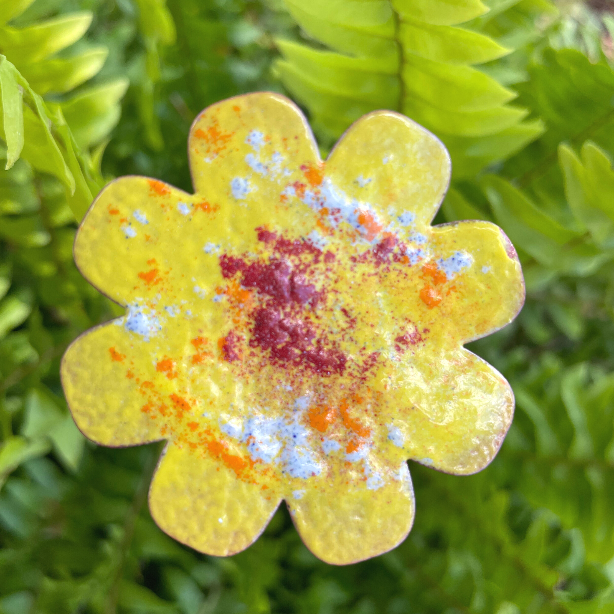 Clever Goods by Annabelle Noel Designs - Wholesale Garden/Lawn Stake - Large Copper Enamel Flowers8